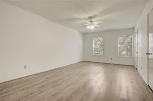 385 N Post Oak Ln, Houston, TX 77024 - Photo 13