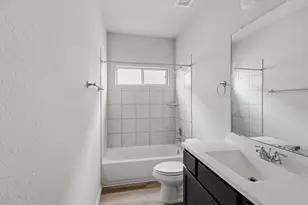 6444 Wenlock Dr, Houston, TX 77048 - Photo 13