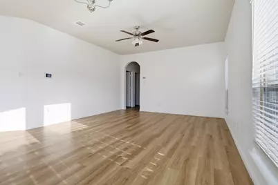 6444 Wenlock Drive, Houston, TX 77048 - Photo 9