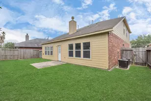 2921 Meridian Bay Ln, Dickinson, TX 77539 - Photo 43