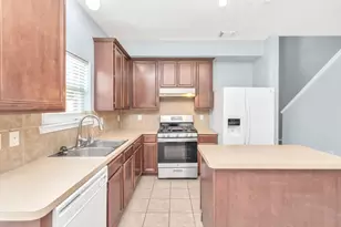 2921 Meridian Bay Ln, Dickinson, TX 77539 - Photo 11