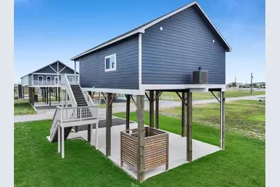 1042 Victoria Lane, Gilchrist, TX 77617 - Photo 3