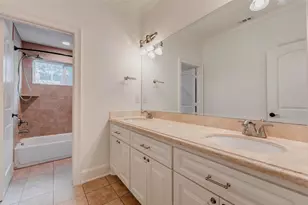 5410 Valerie St, Bellaire, TX 77401 - Photo 27