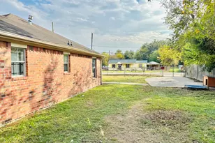 5123 Denmark St, Houston, TX 77016 - Photo 23