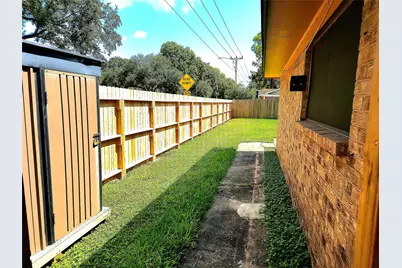 1546 Ramada Drive, Houston, TX 77062 - Photo 3