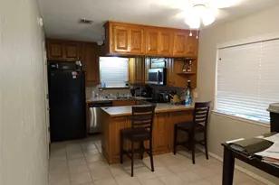 1546 Ramada Dr, Houston, TX 77062 - Photo 5