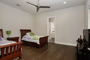 10 Kingscote Way, The Woodlands, TX 77382 - Photo 31
