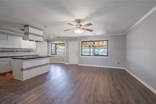 10822 Sagegulf Ln, Houston, TX 77089 - Photo 3