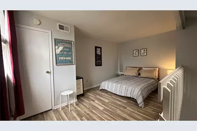 2425 Holly Hall St #51C, Houston, TX 77054 - Photo 9