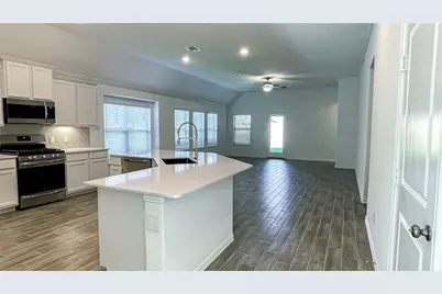 21735 N Enchanted Rock Dr, Porter, TX 77365 - Photo 9