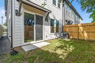 2706 Fox St, Houston, TX 77003 - Photo 33