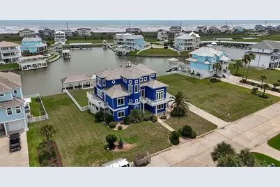 20719 E Sunset Bay Drive, Galveston, TX 77554 - Photo 43