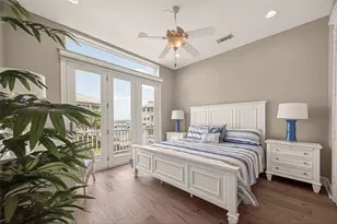 20719 E Sunset Bay Dr, Galveston, TX 77554 - Photo 23