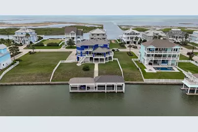 20719 E Sunset Bay Drive, Galveston, TX 77554 - Photo 3