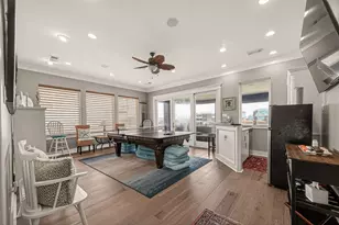 20719 E Sunset Bay Dr, Galveston, TX 77554 - Photo 19