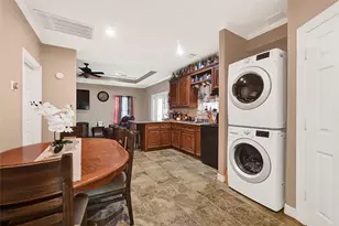 2302 Hoskins Dr, Houston, TX 77080 - Photo 15