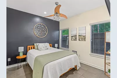 1045 Voight Street, Houston, TX 77009 - Photo 9
