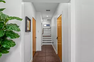 1045 Voight St, Houston, TX 77009 - Photo 7