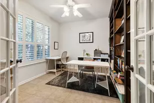 14 Middle Gate Pl, The Woodlands, TX 77382 - Photo 5