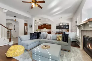 14 Middle Gate Pl, The Woodlands, TX 77382 - Photo 9