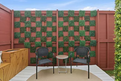 1119 W 17th Street, Houston, TX 77008 - Photo 9