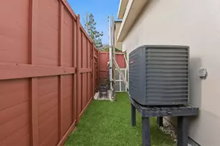 1119 W 17th St, Houston, TX 77008 - Photo 11