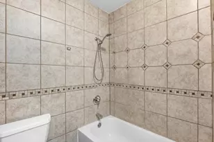 7938 Hammerly Blvd, Houston, TX 77055 - Photo 9