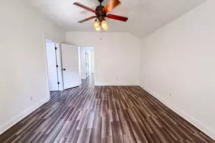4011 Hunnington Dr, Conroe, TX 77303 - Photo 11