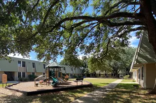 800 N Hwy 123 Bypass, Seguin, TX 78155 - Photo 7