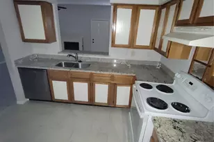3800 Tanglewilde St, Houston, TX 77063 - Photo 9