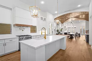 113 E 26th St, Houston, TX 77008 - Photo 5