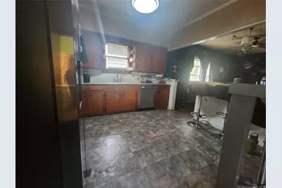 1325 Robinson Road, Silsbee, TX 77656 - Photo 9