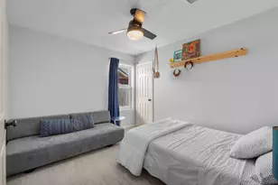 1518 Mabry Mill Rd, Houston, TX 77062 - Photo 23