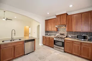 10139 Sierra Grace Ln, Houston, TX 77089 - Photo 9