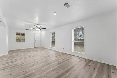 10803 Sageriver Drive, Houston, TX 77089 - Photo 27