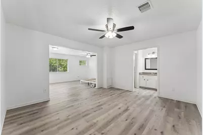 10803 Sageriver Drive, Houston, TX 77089 - Photo 31