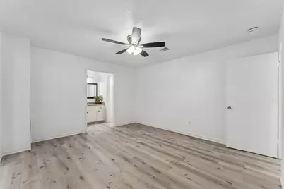 10803 Sageriver Drive, Houston, TX 77089 - Photo 33