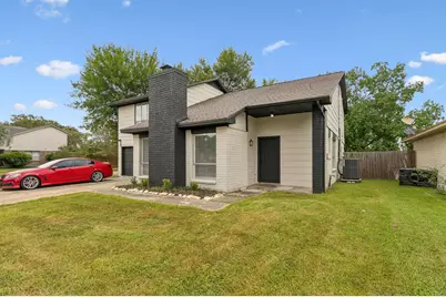 10803 Sageriver Drive, Houston, TX 77089 - Photo 3