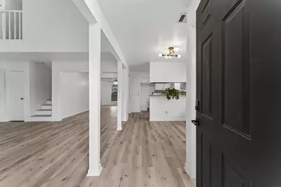 10803 Sageriver Drive, Houston, TX 77089 - Photo 7