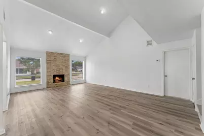 10803 Sageriver Drive, Houston, TX 77089 - Photo 13