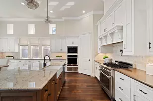 622 Pink Azalea Trail, Houston, TX 77079 - Photo 11