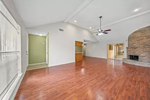 10714 Sherburne Dr, Houston, TX 77072 - Photo 7