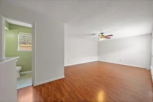 10714 Sherburne Dr, Houston, TX 77072 - Photo 23