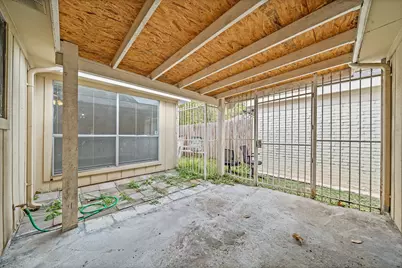 10714 Sherburne Drive, Houston, TX 77072 - Photo 33