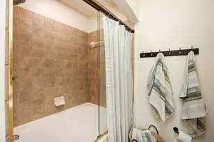 2400 S McCue Rd, Houston, TX 77056 - Photo 21