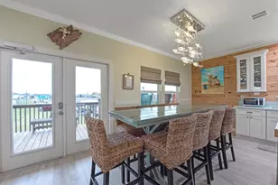 858 E Rd, Crystal Beach, TX 77650 - Photo 33