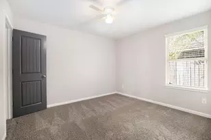 4027 Spurwing Ln, Baytown, TX 77521 - Photo 17