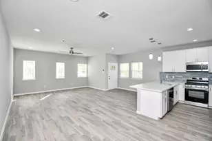 5941 Southlea St, Houston, TX 77033 - Photo 11