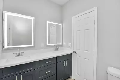 5941 Southlea Street, Houston, TX 77033 - Photo 25