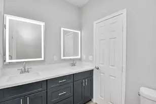 5941 Southlea St, Houston, TX 77033 - Photo 25